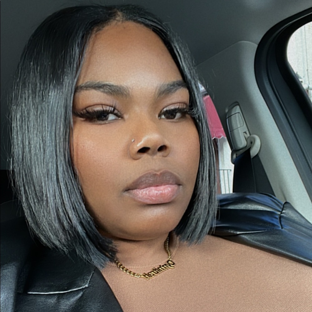 Meet your Posher, Neet